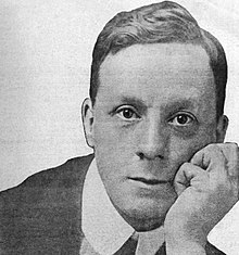 Cecil_M._Hepworth_1915